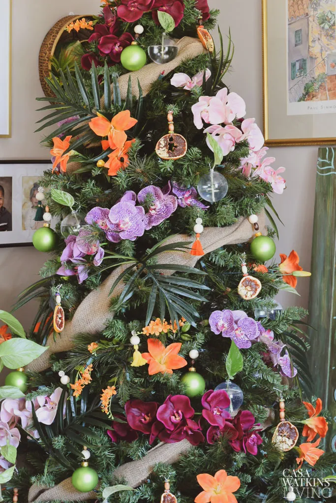 Tropical theme Christmas tree