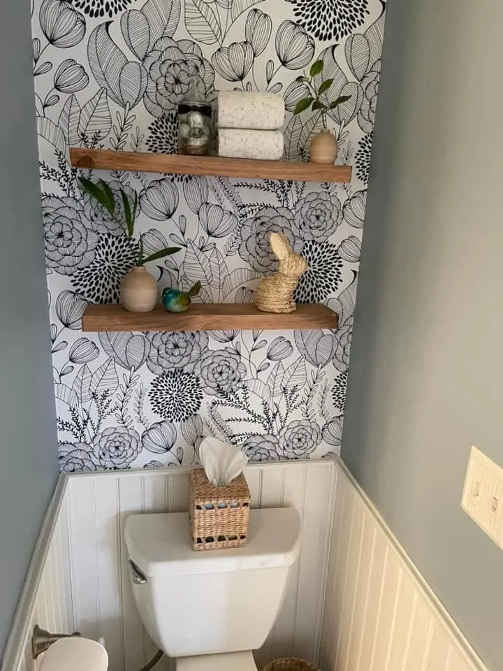 Black and White Floral Wall Paper Stick on the Above the Toilet Space