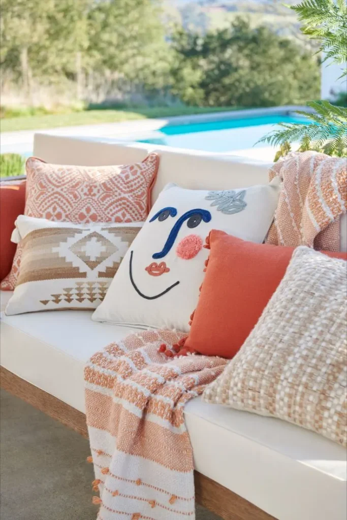 Summer Lounge Throw Cushion Setup